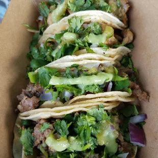 Tacos de Asada y Pollo