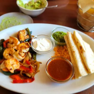 Shrimp fajitas