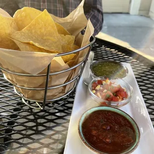 Salsa Trio