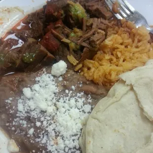 Barbcoa plate rice beans and fresh correct tortillas