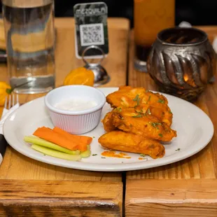 chicken, poultry, chicken wings and fried chicken, bbq chicken, bbq wings, fried chicken wings, fried chicken, chicken wings, food