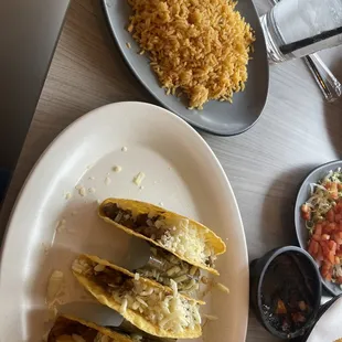 Steak &amp; Cheese crunchy tacos