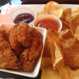 Chicken strips and BBQ chips. Chicken is a 5 (dry and overcooked) and dip sauces were all plain; chips were a 9!