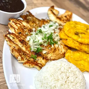 Grilled Chicken Breast / Pechuga de Pollo a la Plancha