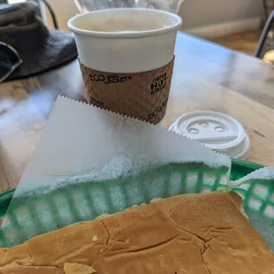 Pan y cafe con leche