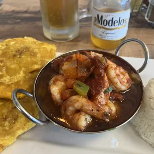 Camarones enchilados