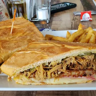 Croqueta preparada sandwich