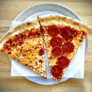 Lunch special - 2 slices and a drink (added pepperoni to one slice)