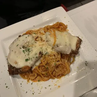 Veal parmigiana with spaghetti