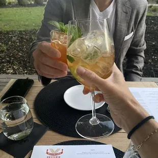 Non-alcoholic drinks: pathfinder and elderflower spritz