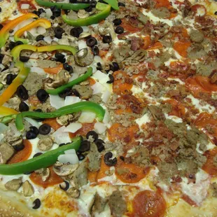 Everything &amp; Meatlover Pizza!