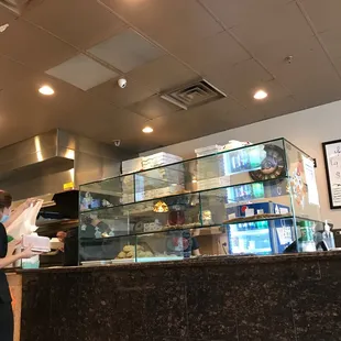 Everything is good. Immaculatly clean! Spic &amp; span!