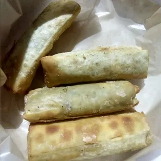 4 Piece Fried Cheese Rolls