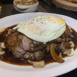 Mezzo Prime Rib Loco Moco