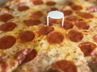 Lino's Pizzeria & Italian Restaurant