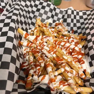 Fries with sauce