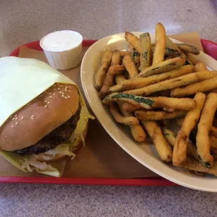 Burger combo w/ Zucchini Fries ~