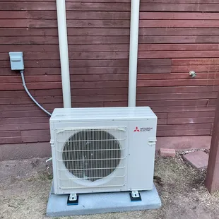 Heat pump minisplit install