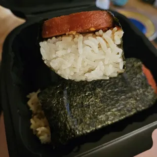 Mgwalexs Hawaiian Grill