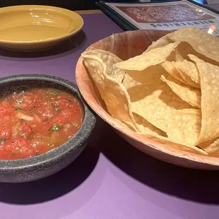 Chips &amp; salsa