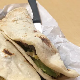 Baleada Con Carne Asada