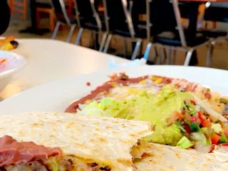 El Salamar Restaurant