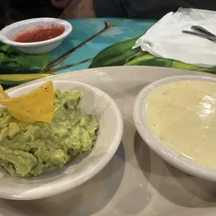 Guacamole &amp; queso