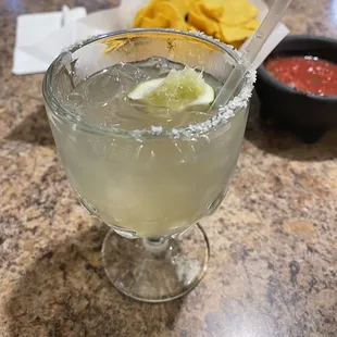 a margarita in a glass