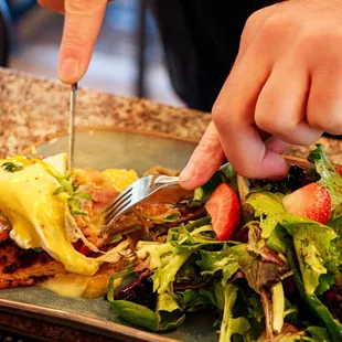 Salmon Benedict