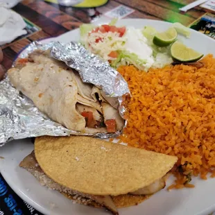 Fish Tacos (two soft and one hard shell)