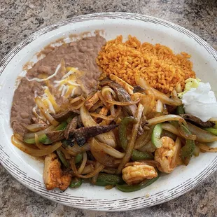 Shrimp, carne asada, chicken fajitas so good
