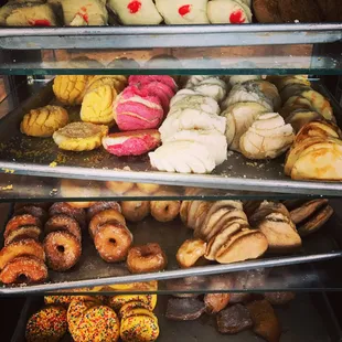 Mini pan dulce is next door!
