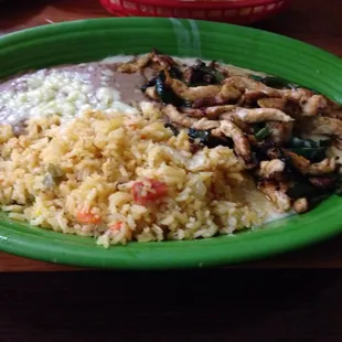 Pollo poblano