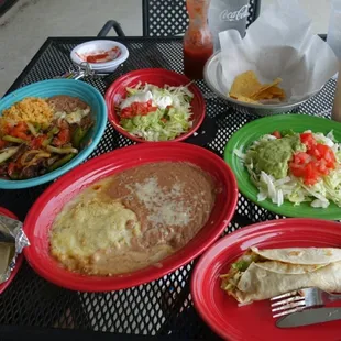 Fajitas .taco and guacamole salad