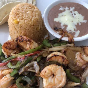 Shrimp fajitas were on point!