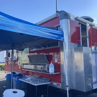 Mi Casita Taco truck and Dining Spot