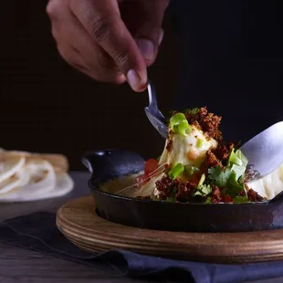 Queso con Chorizo