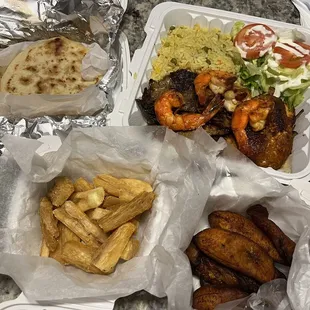 Yuca, Platanos con Crema, 16. Pupusas Revueltas, parillada mixta