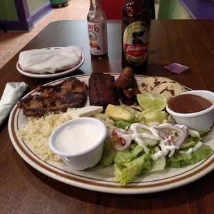 Plato tipico Salvadoreno
