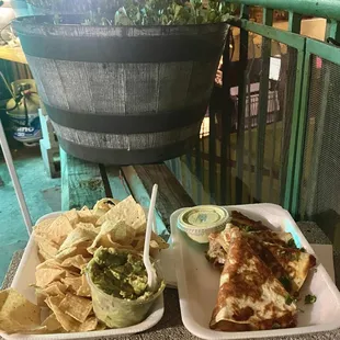 Guacamole &amp; quesadilla with jalapeño crema
