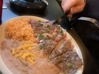 Dos Chiles Grandes Cafe