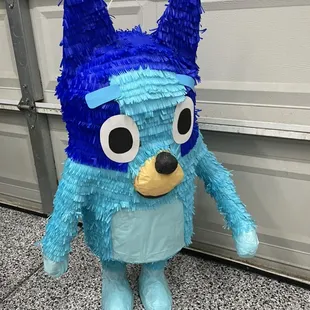 Bluey piñata
