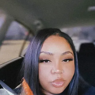Dariyona B.