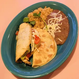 Great Place to eat with nice atmosphere. Very Friendly staff!!!    Loved this place.