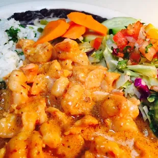 Camarones en Crema De Tequila (shrimp in a spicy tequila cream sauce)