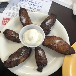 Plantains with sour cream