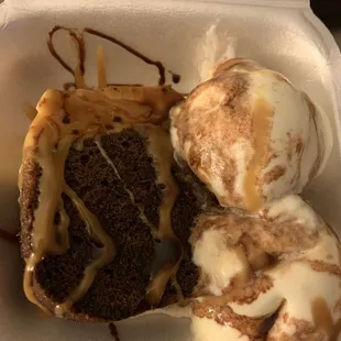 Flan impossible, had to take this to go! Great way to start the long weekend :)