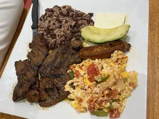 Las Esperanzas Café 2