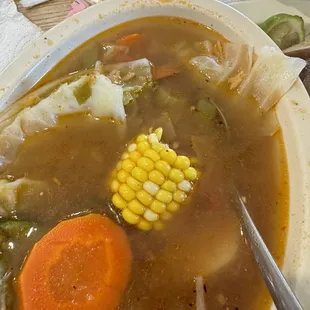 Caldo de res
