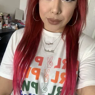 Lesliee D.